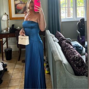 Elegant Blue Strapless Dress